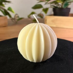 bougie boule texturée artisanale suisse