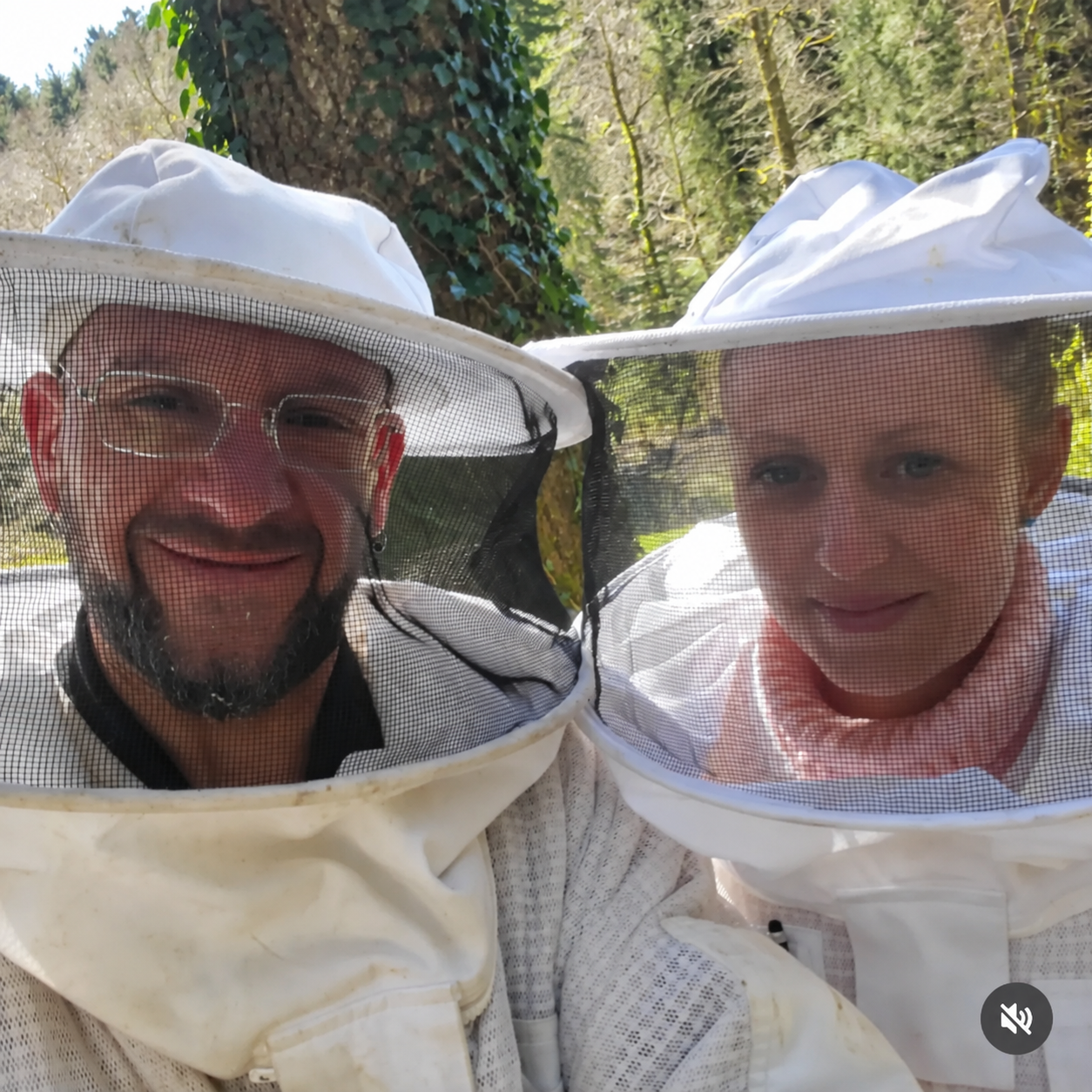 De la cire à la lumière Delphine et André, le couple derrière les bougies artisanales